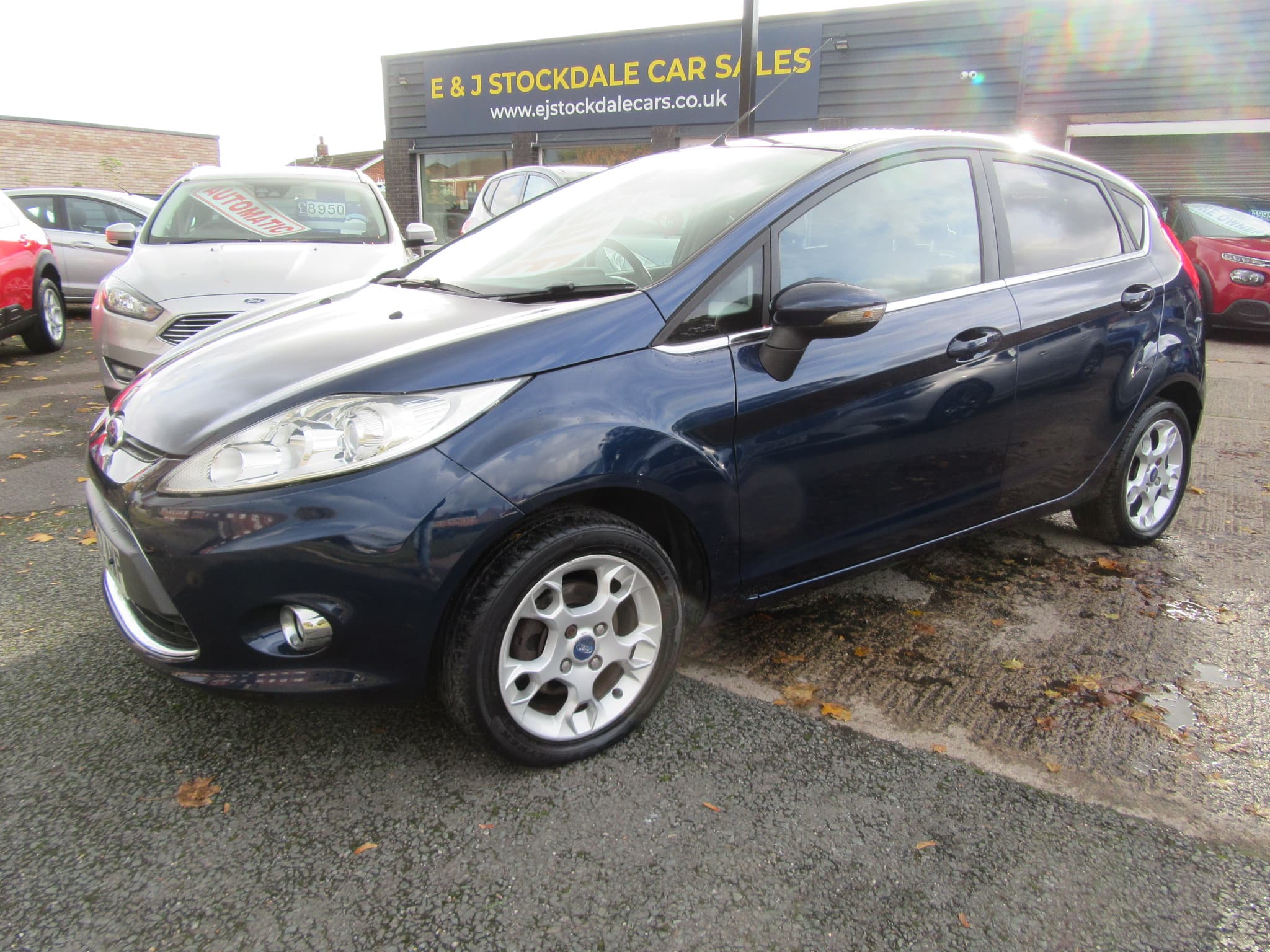Ford Fiesta Zetec - Image 2