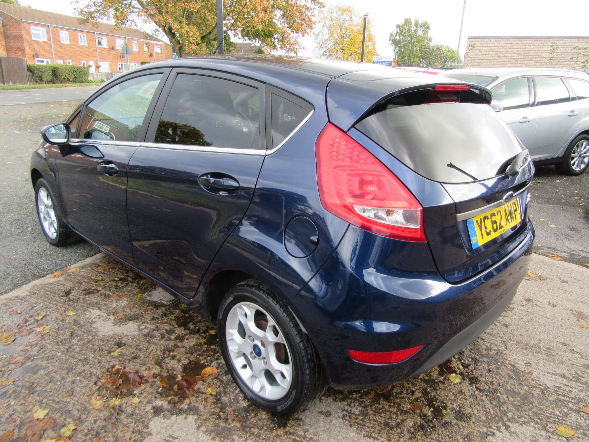 Ford Fiesta Zetec - Image 13