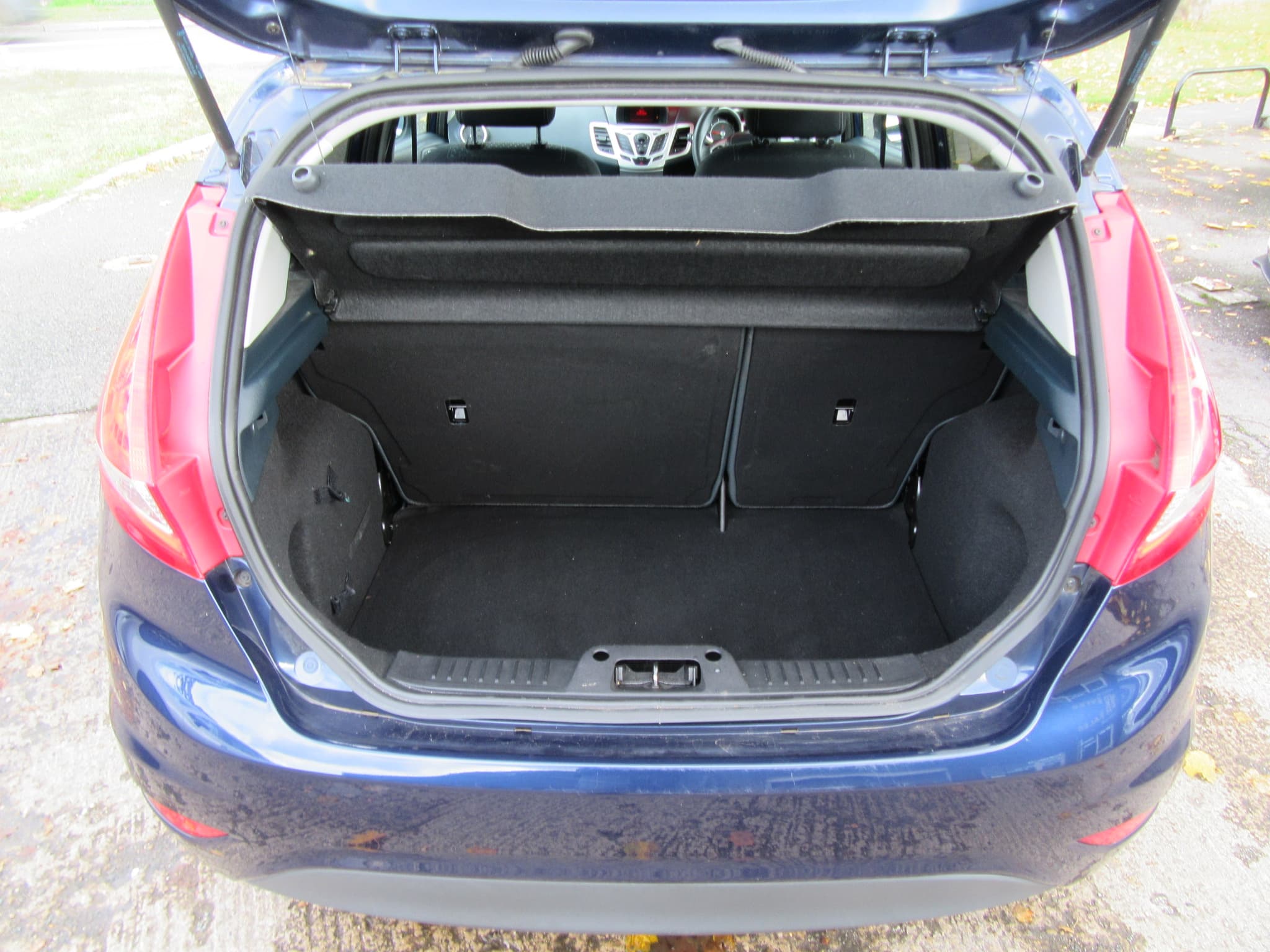 Ford Fiesta Zetec - Image 15