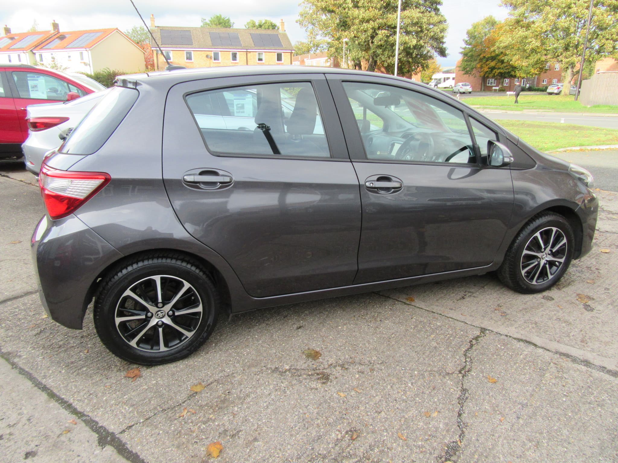 Toyota Yaris Icon Tech VVT-i - Image 10