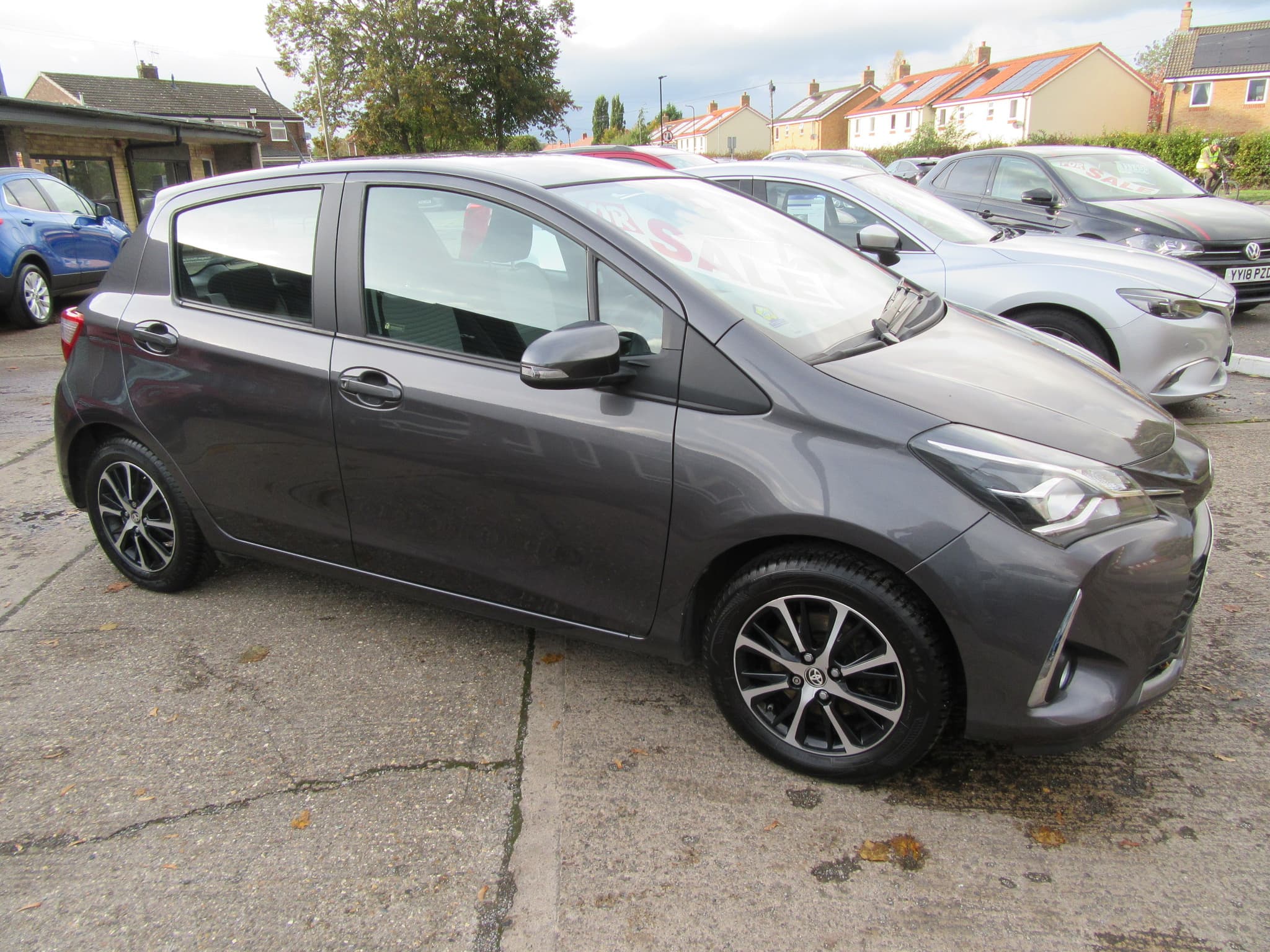 Toyota Yaris Icon Tech VVT-i - Image 11