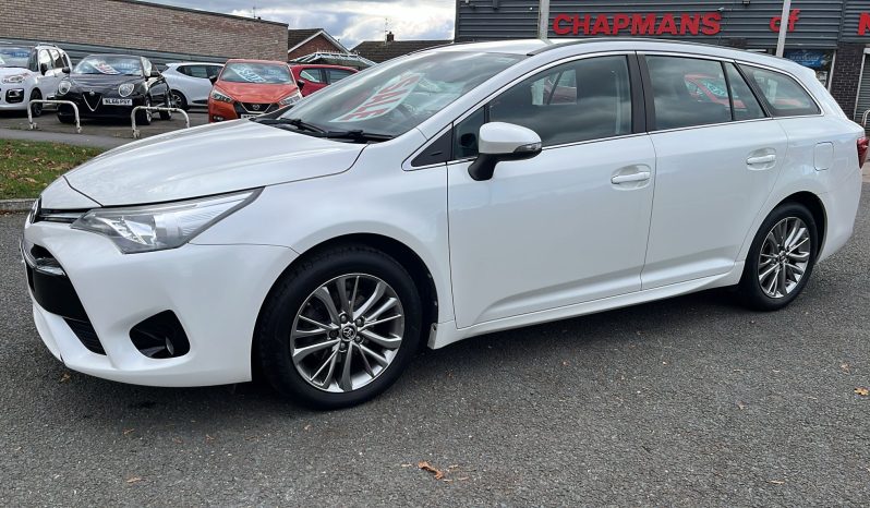 Toyota Avensis 1.6 D-4D Business Edition Touring full