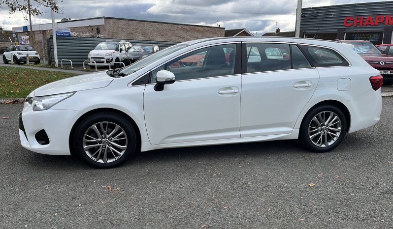 Toyota Avensis 1.6 D-4D Business Edition Touring full