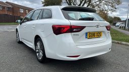 Toyota Avensis 1.6 D-4D Business Edition Touring full