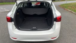 Toyota Avensis 1.6 D-4D Business Edition Touring full