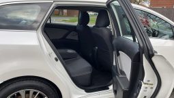 Toyota Avensis 1.6 D-4D Business Edition Touring full