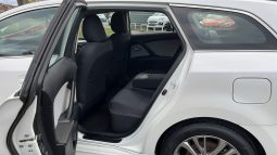 Toyota Avensis 1.6 D-4D Business Edition Touring full