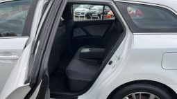 Toyota Avensis 1.6 D-4D Business Edition Touring full